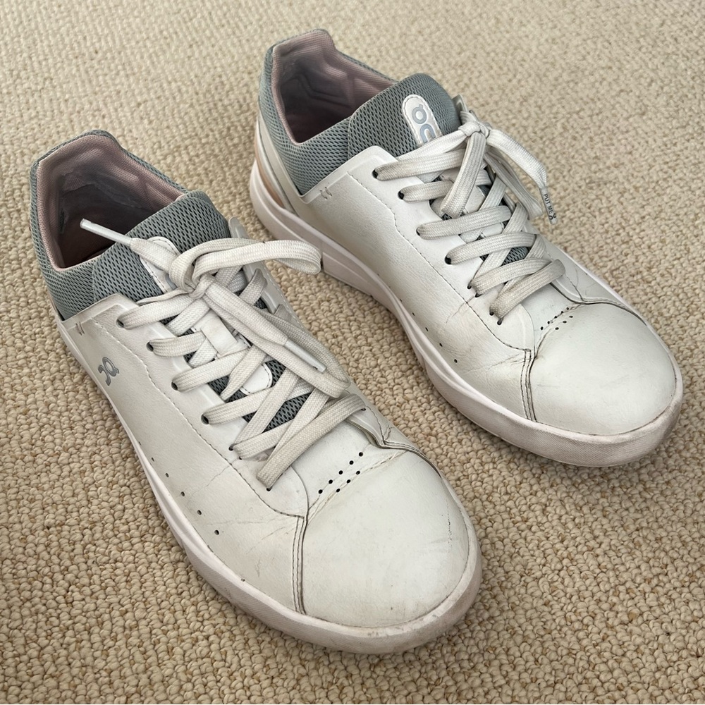 On Cloud Roger sneakers